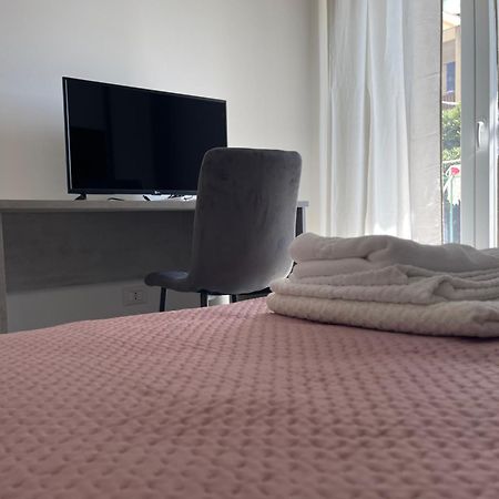 Leos Rooms 칼타니세타 외부 사진
