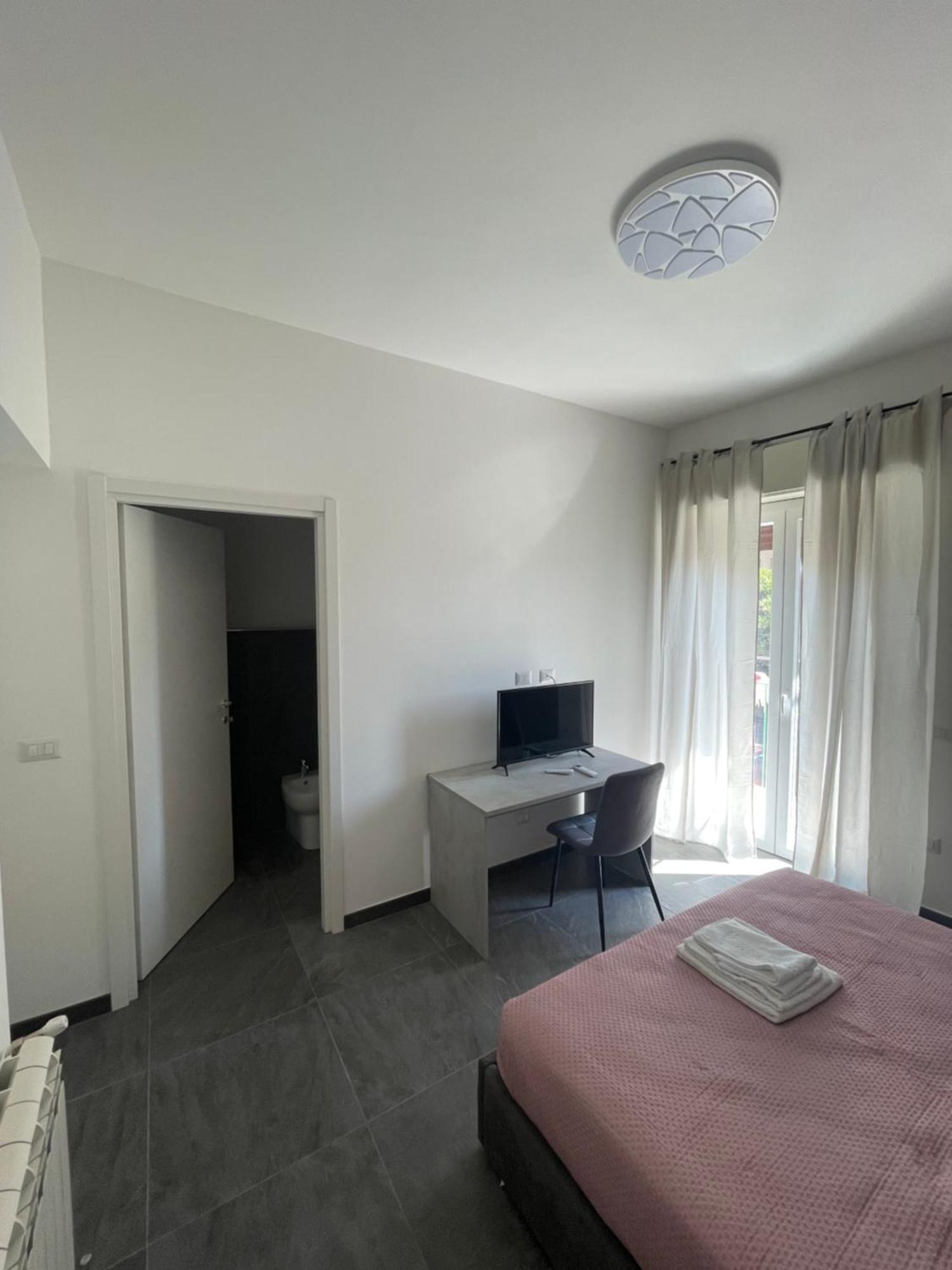 Leos Rooms 칼타니세타 외부 사진