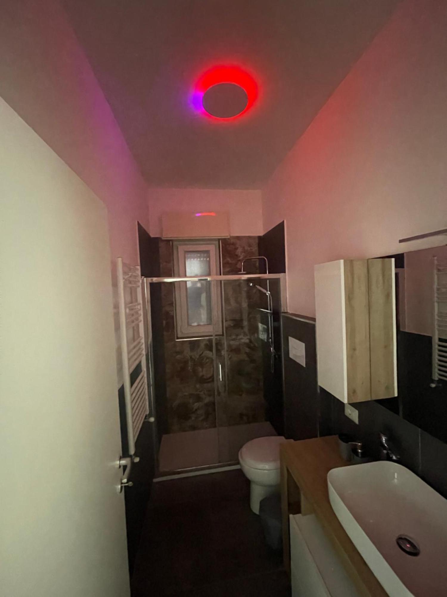 Leos Rooms 칼타니세타 외부 사진