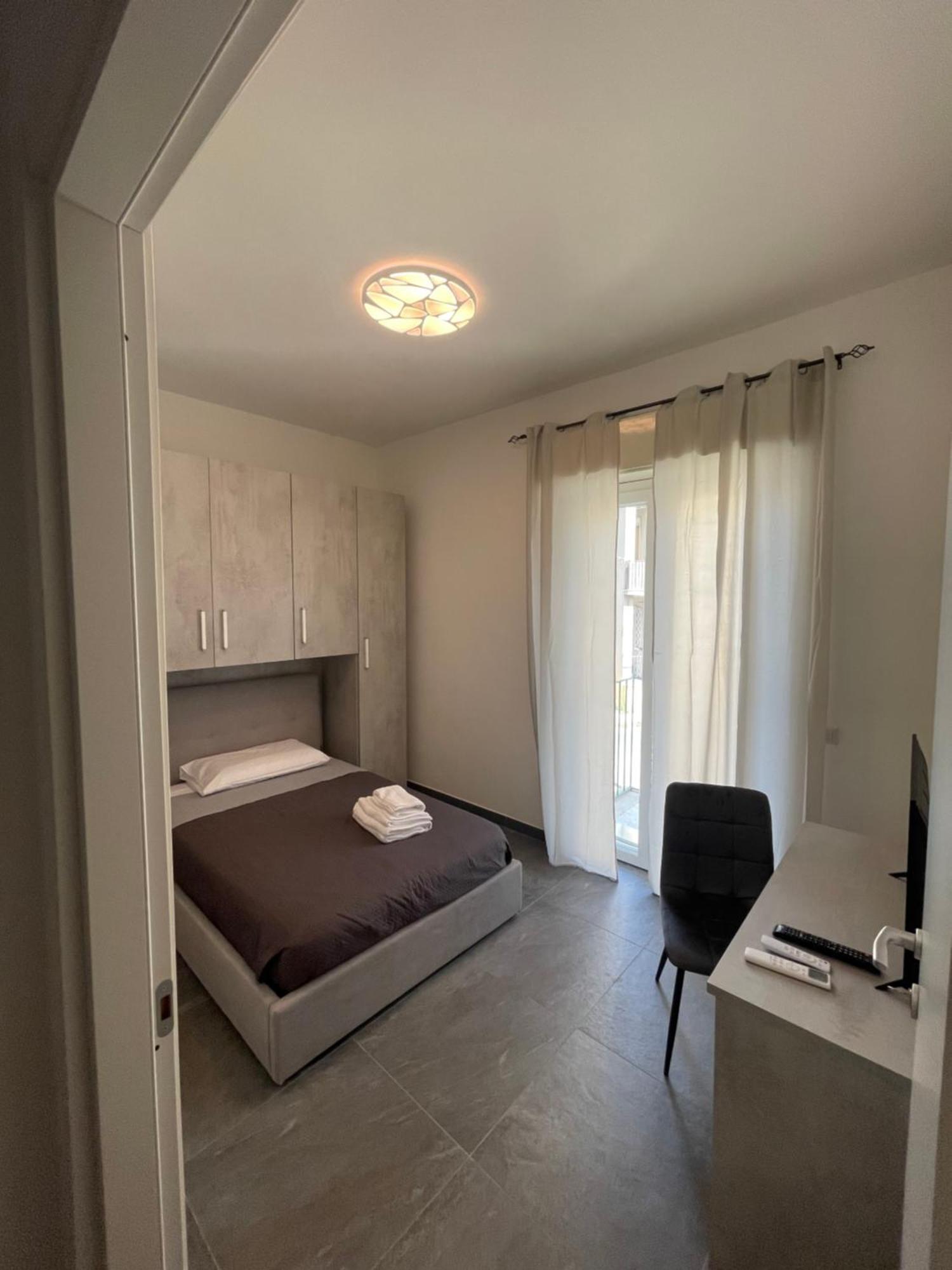 Leos Rooms 칼타니세타 외부 사진